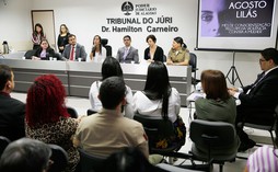 Representantes de Coqueiro Seco participam, no Fórum de Santa Luzia do Norte, de audiência pública sobre violência doméstica